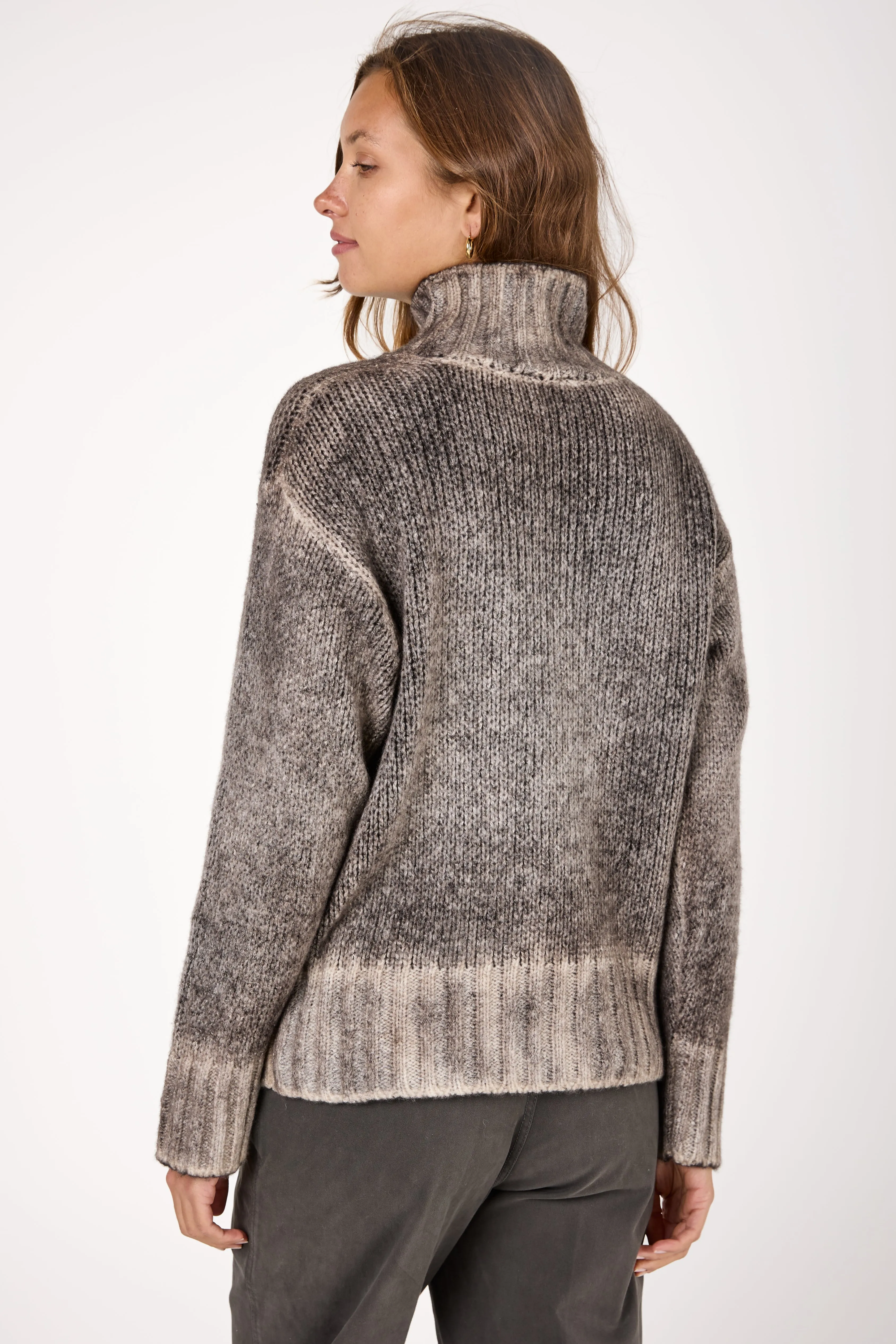 High Neck Pullover in Carruba